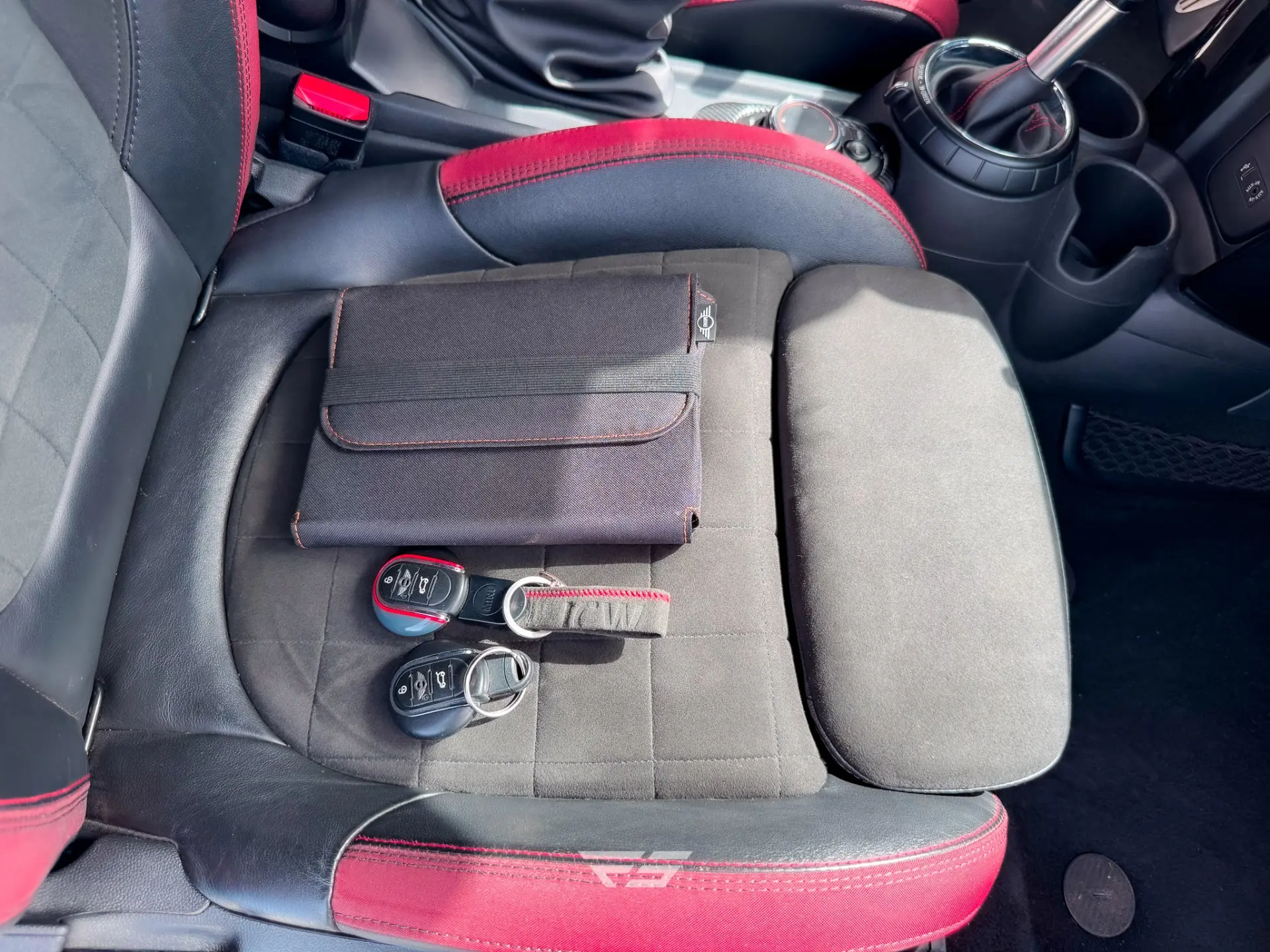 MINI 3 Portas John Cooper Works Auto Desportiva 38