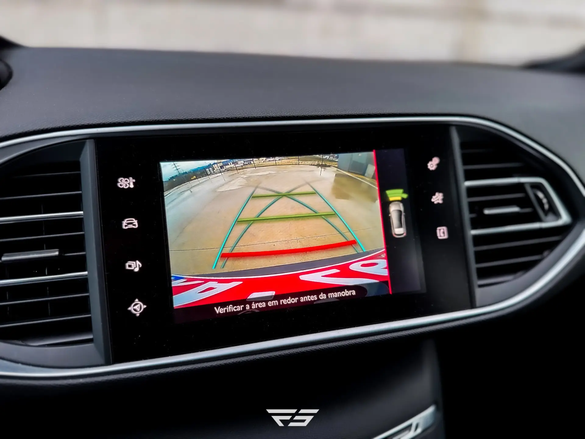 Peugeot 308 1.6 e-THP GTi 37