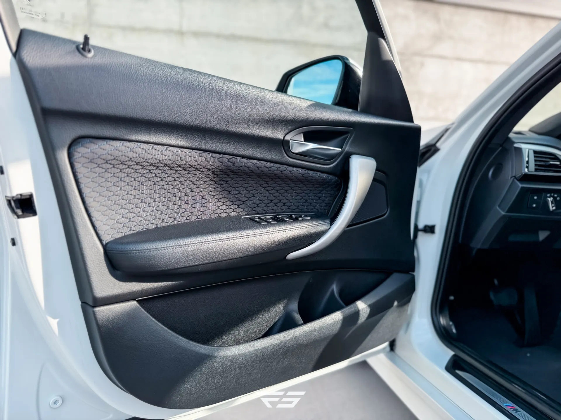 BMW 118 d Pack M Auto 21