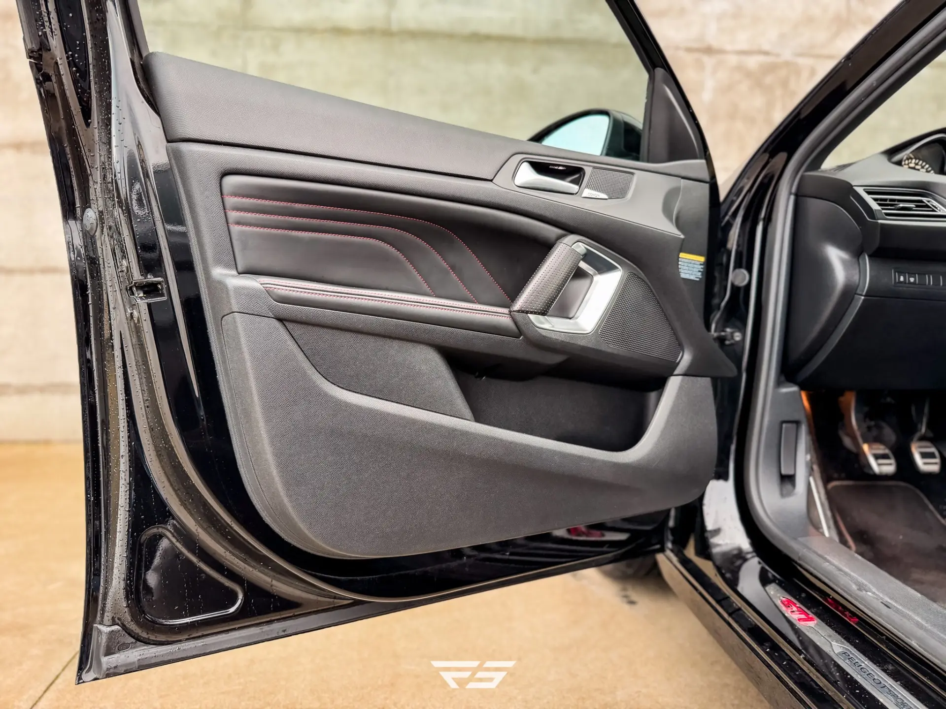 Peugeot 308 1.6 e-THP GTi 16