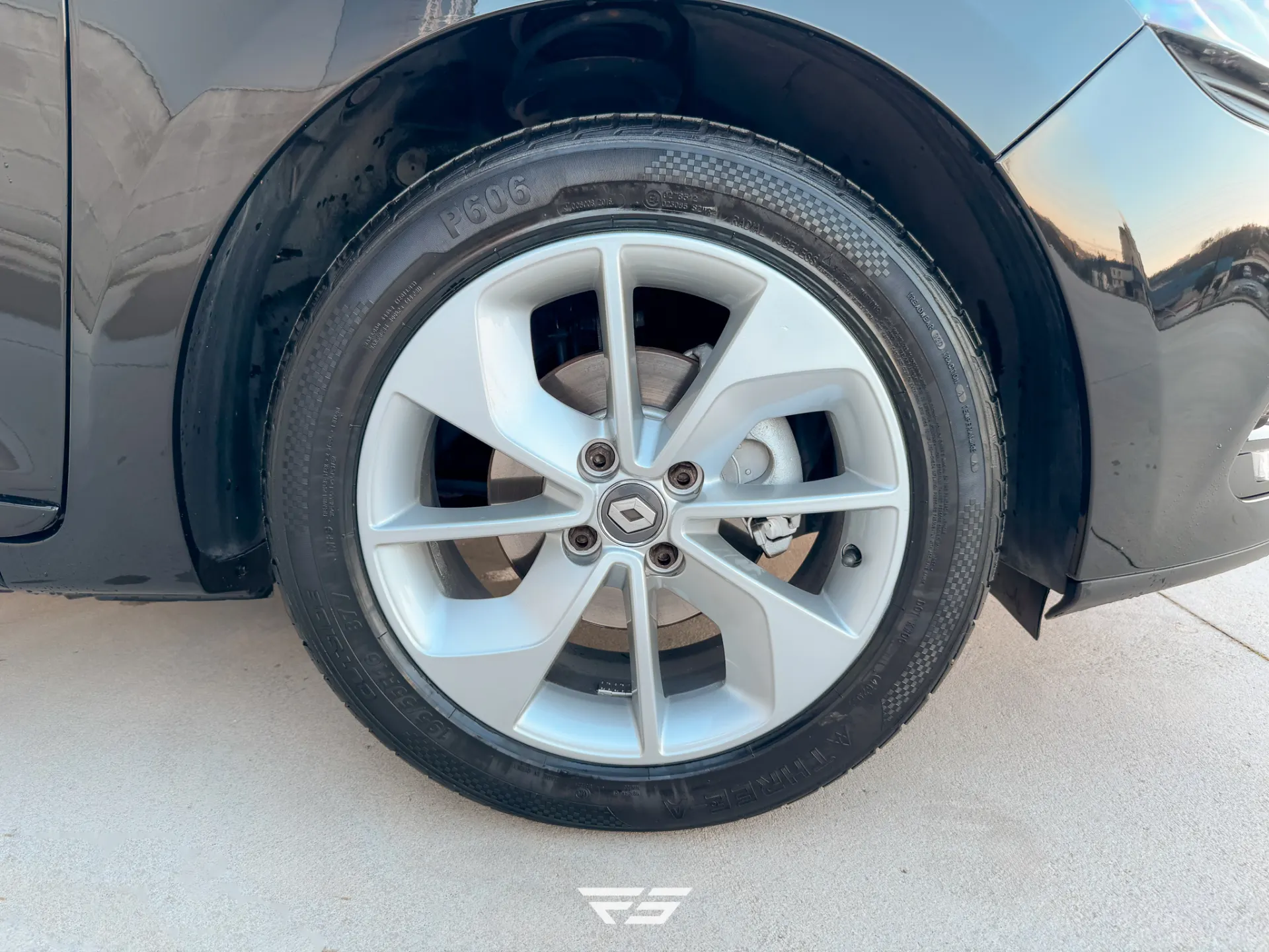 Renault Clio 0.9 TCE Limited 6