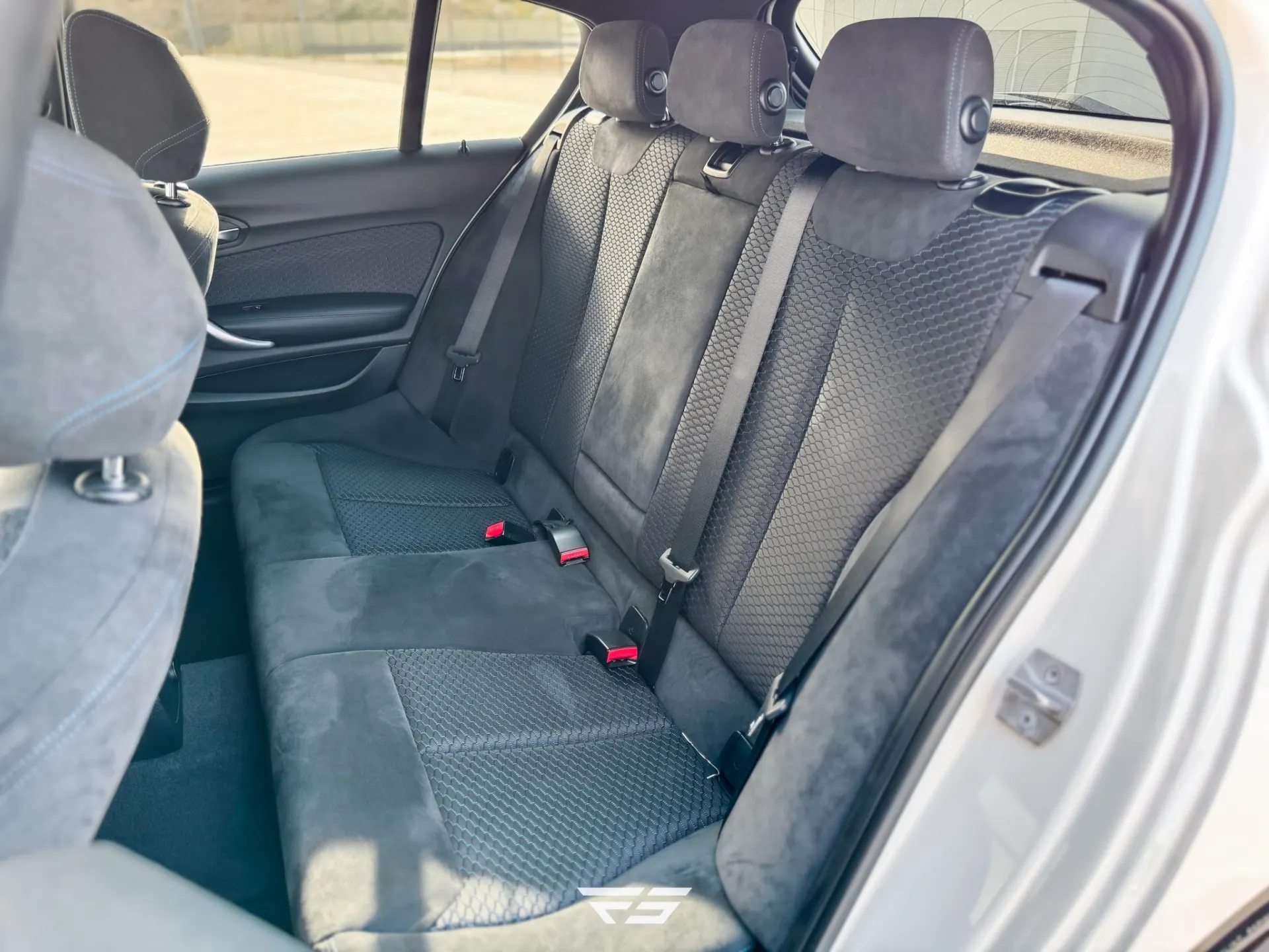 BMW 118 d Pack M Auto 15