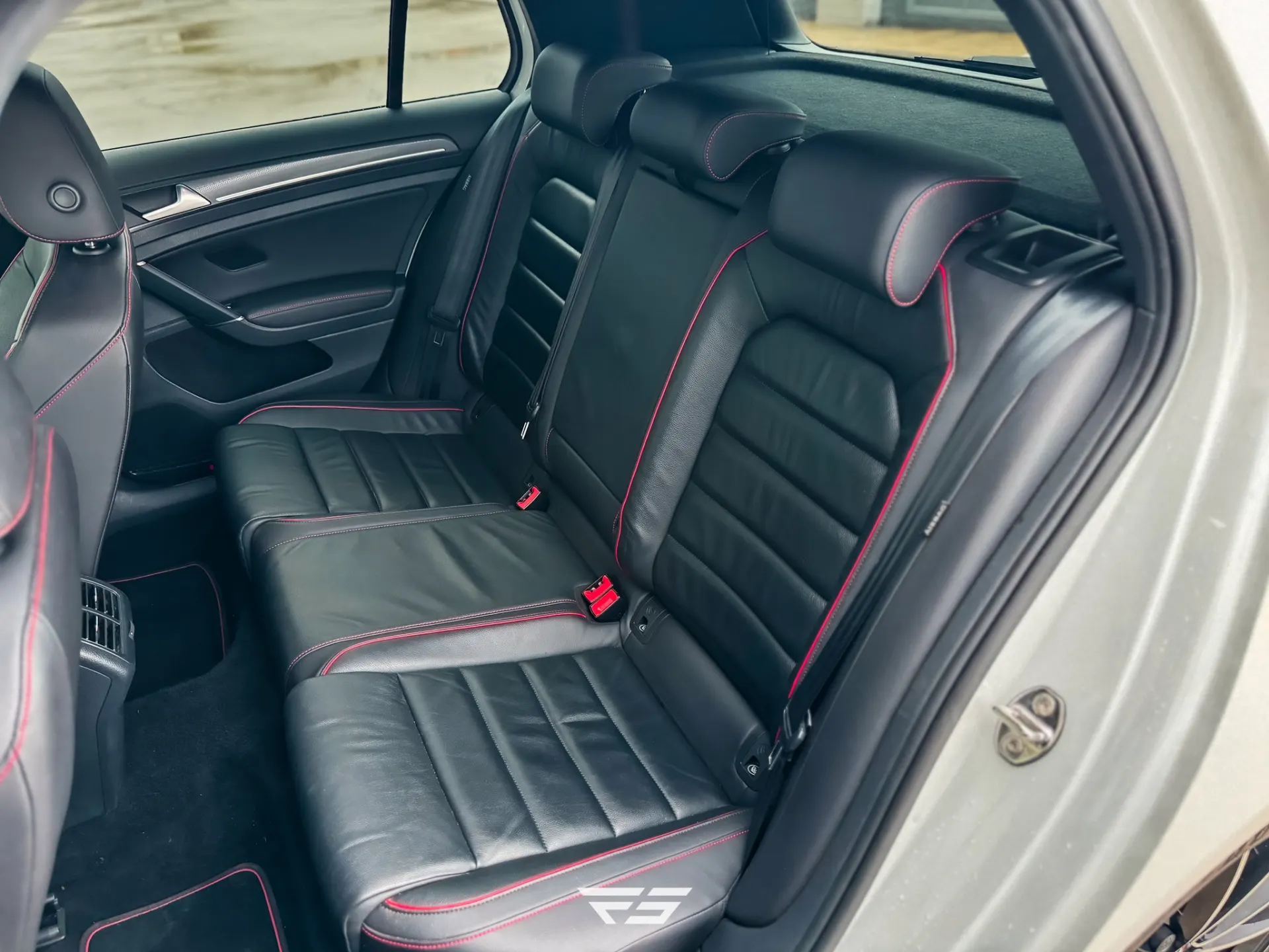 Volkswagen Golf 2.0 TSI GTi TCR DSG 20