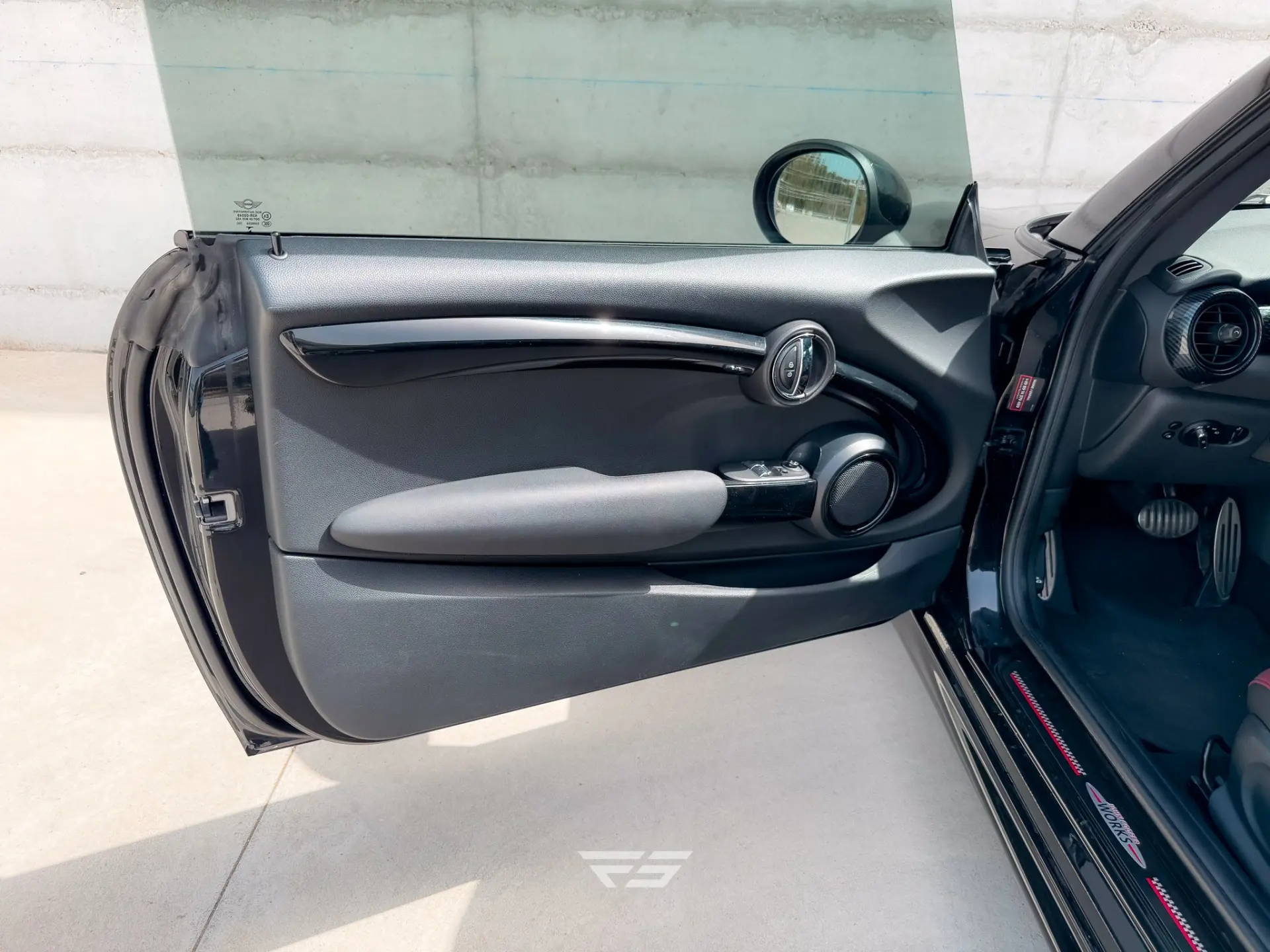 MINI 3 Portas John Cooper Works Auto Desportiva 13