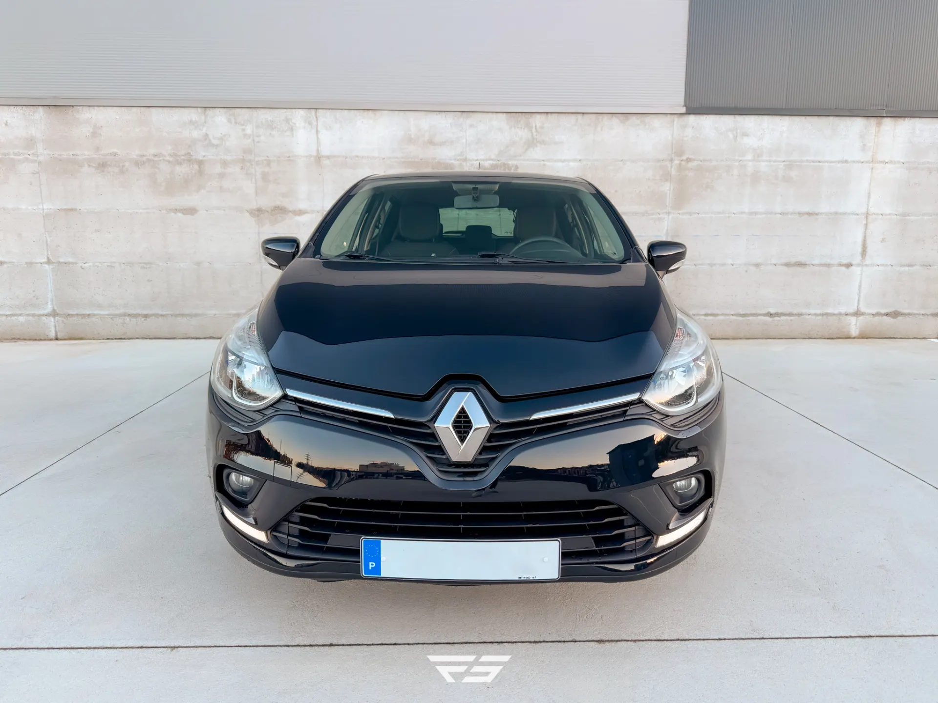 Renault Clio 0.9 TCE Limited 3
