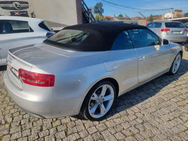 Audi A5 Cabrio 2.0 TDi S-line 10