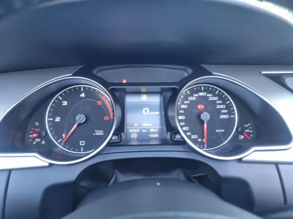 Audi A5 Cabrio 2.0 TDi S-line 19