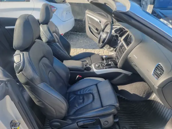 Audi A5 Cabrio 2.0 TDi S-line 23