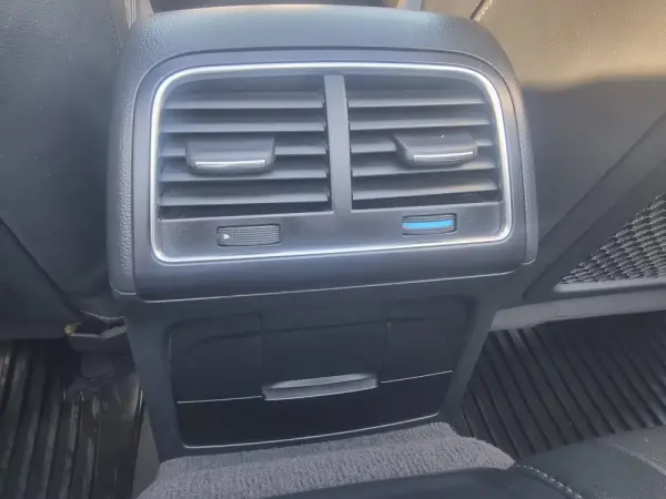 Audi A5 Cabrio 2.0 TDi S-line 32