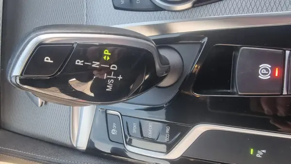 BMW 530 d Pack M Auto 16