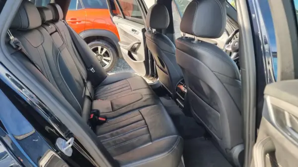 BMW 530 d Pack M Auto 23