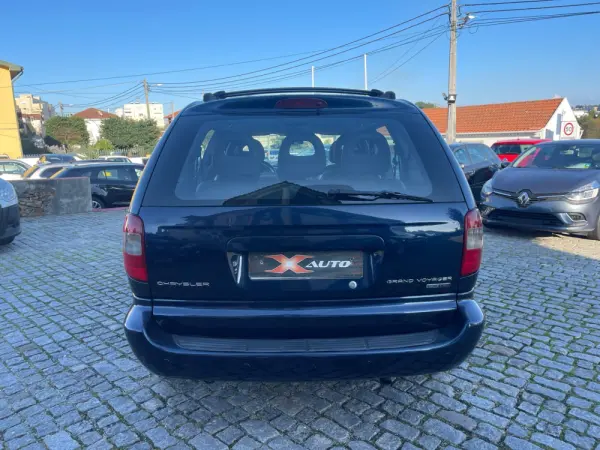 Chrysler Voyager 2.5 CRD LX 6
