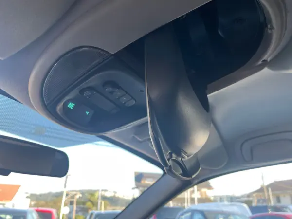 Chrysler Voyager 2.5 CRD LX 23