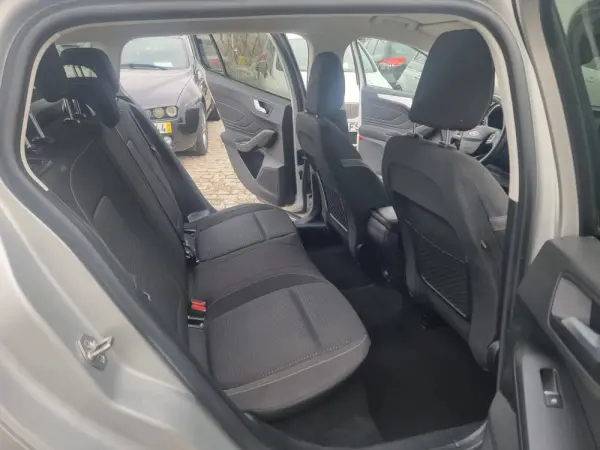 Ford Focus SW 1.5 TDCi EcoBlue Active 15