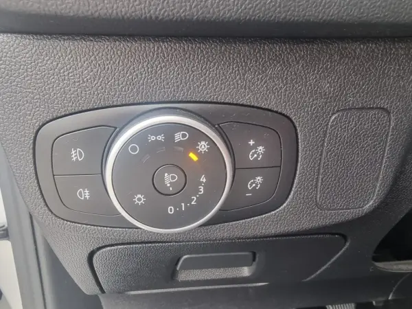 Ford Focus SW 1.5 TDCi EcoBlue Active 17