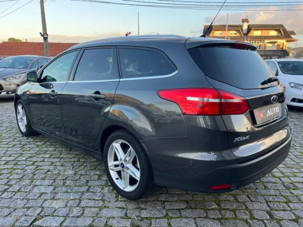 Ford Focus SW 1.0 SCTi Titanium 5