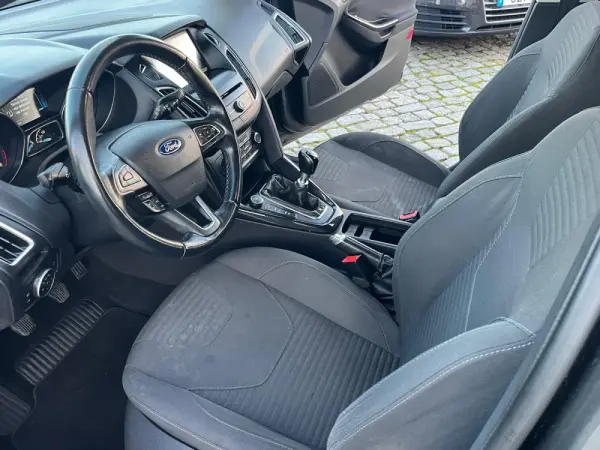 Ford Focus SW 1.0 SCTi Titanium 10