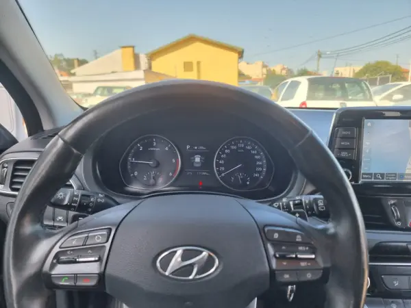 Hyundai i30 SW 1.6 CRDI Launch Edition 9