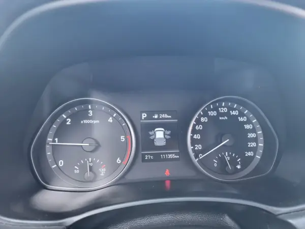 Hyundai i30 SW 1.6 CRDI Launch Edition 12