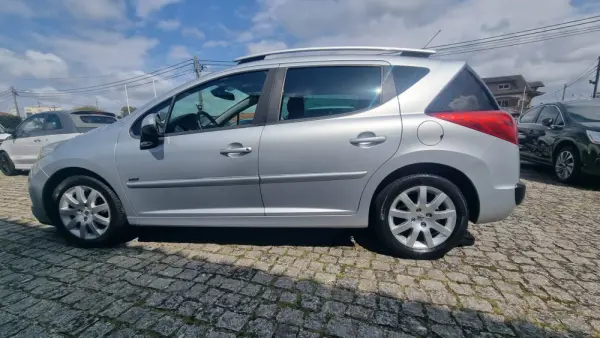 Peugeot 207 SW 1.6 HDi Sportium 7