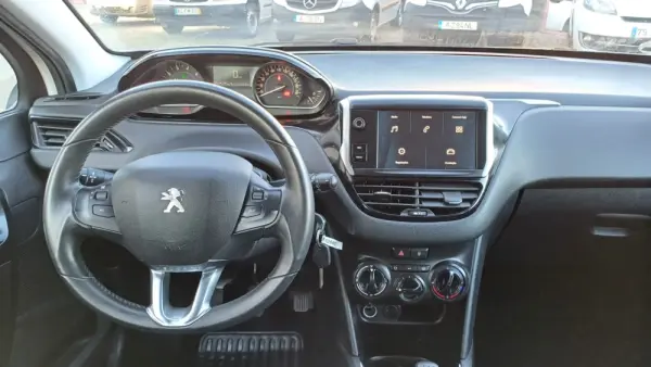 Peugeot 208 1.2 PureTech Active 16