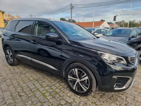 Peugeot 5008 1.5 BlueHDi Allure 2