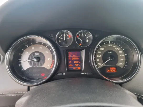 Peugeot RCZ 1.6 THP 11