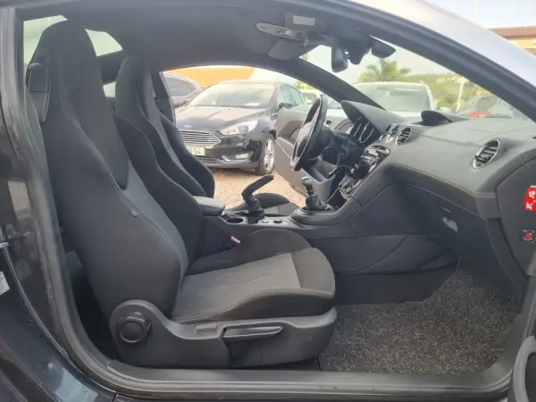 Peugeot RCZ 1.6 THP 13