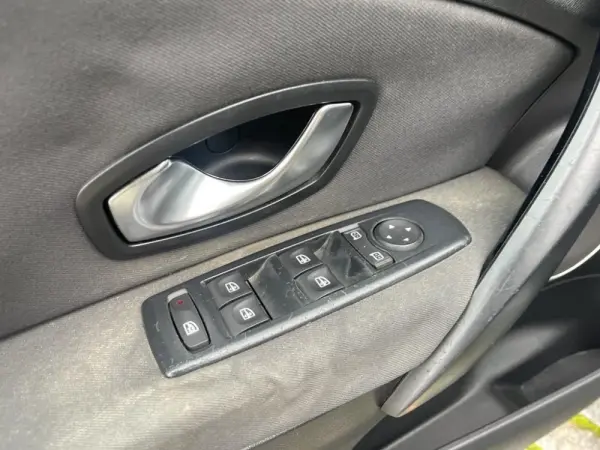 Renault Mégane Sport Tourer 1.5 dCi Dynamique CO2 Champion 23