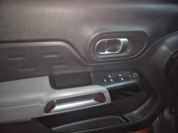 Citroën C5 Aircross 1.5 BlueHDi C-Series 10