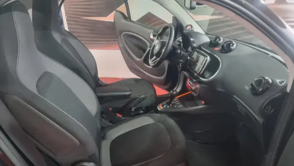 Smart ForTwo Coupé EQ Passion 9