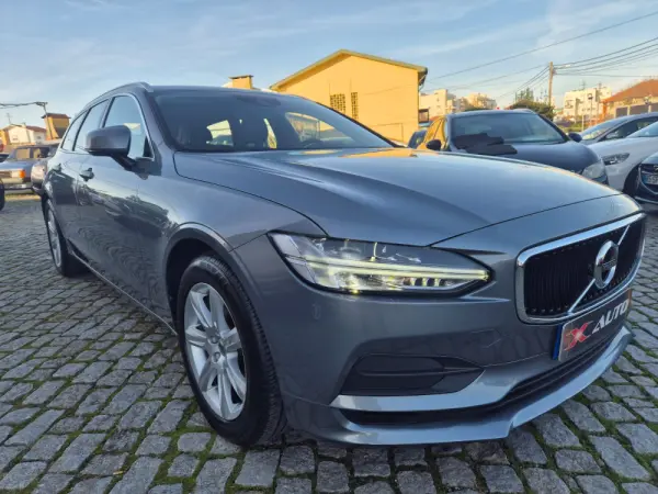Volvo V90 2.0 D4 Momentum Plus Geartronic 4