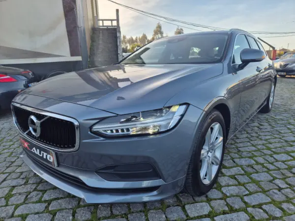 Volvo V90 2.0 D4 Momentum Plus Geartronic 3