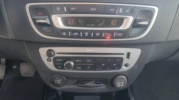 Renault Mégane ENERGY dCi 110 LIMITED 13