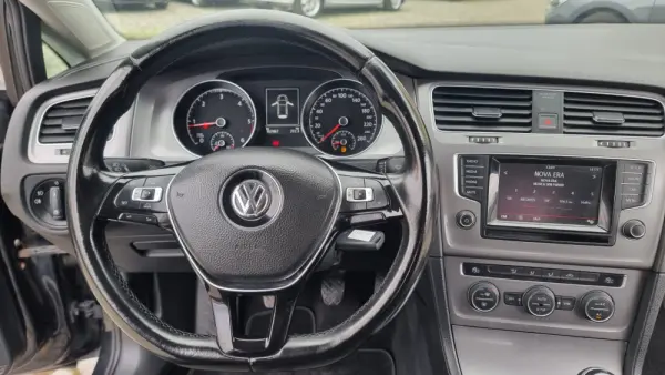 Volkswagen Golf 1.6 TDI (BlueMotion ) Comfortline 7