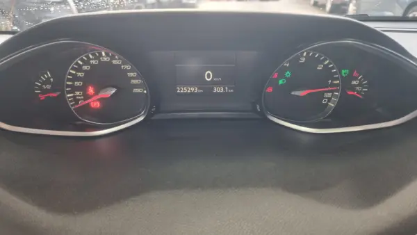 Peugeot 308 SW 1.6 BlueHDi Allure 8