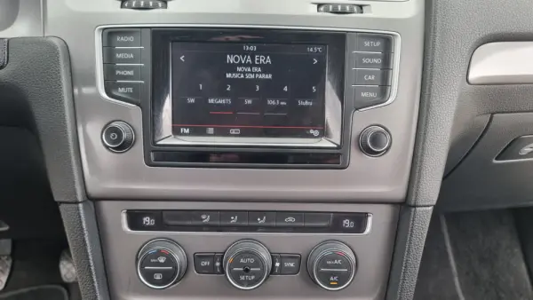 Volkswagen Golf 1.6 TDI (BlueMotion ) Comfortline 8