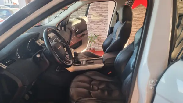 Land Rover Range Rover Evoque eD4 SE 13