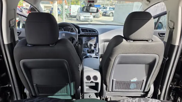 Peugeot 3008 1.6 HDi Allure 10