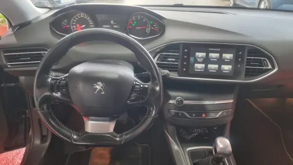 Peugeot 308 SW 1.6 BlueHDi Allure 7