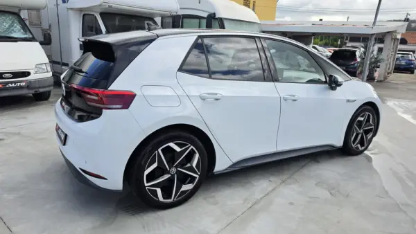 Volkswagen ID.3 58 kWh 1st 3