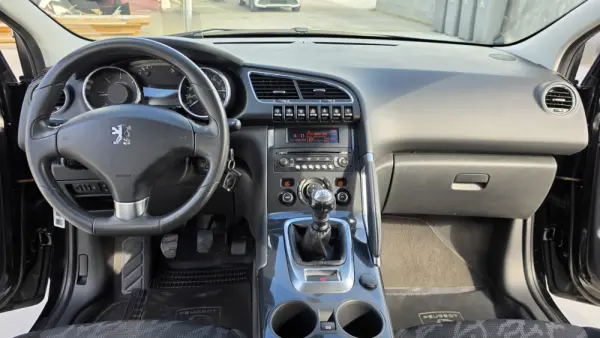 Peugeot 3008 1.6 HDi Allure 11