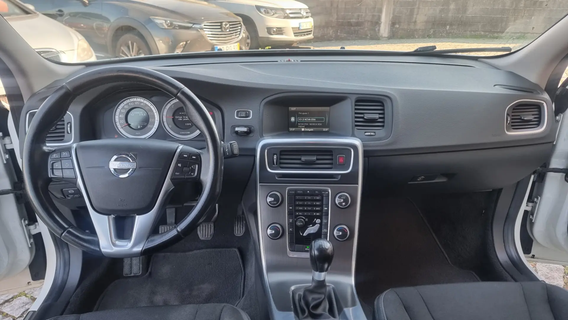 Volvo V60 1.6 D2 Momentum Eco 5