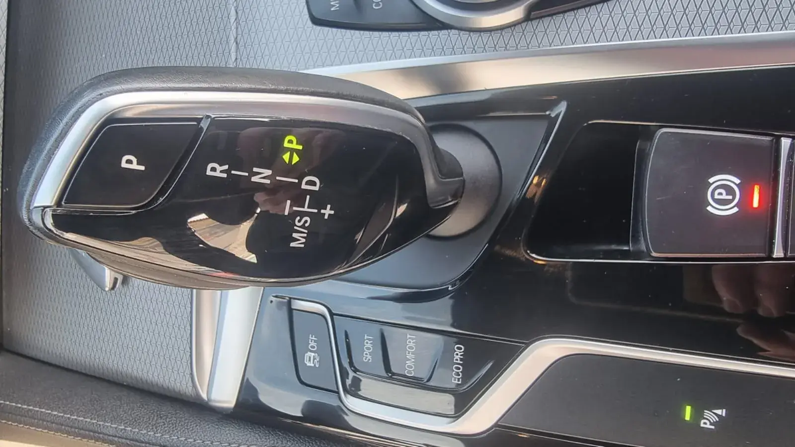 BMW 530 d Pack M Auto 16