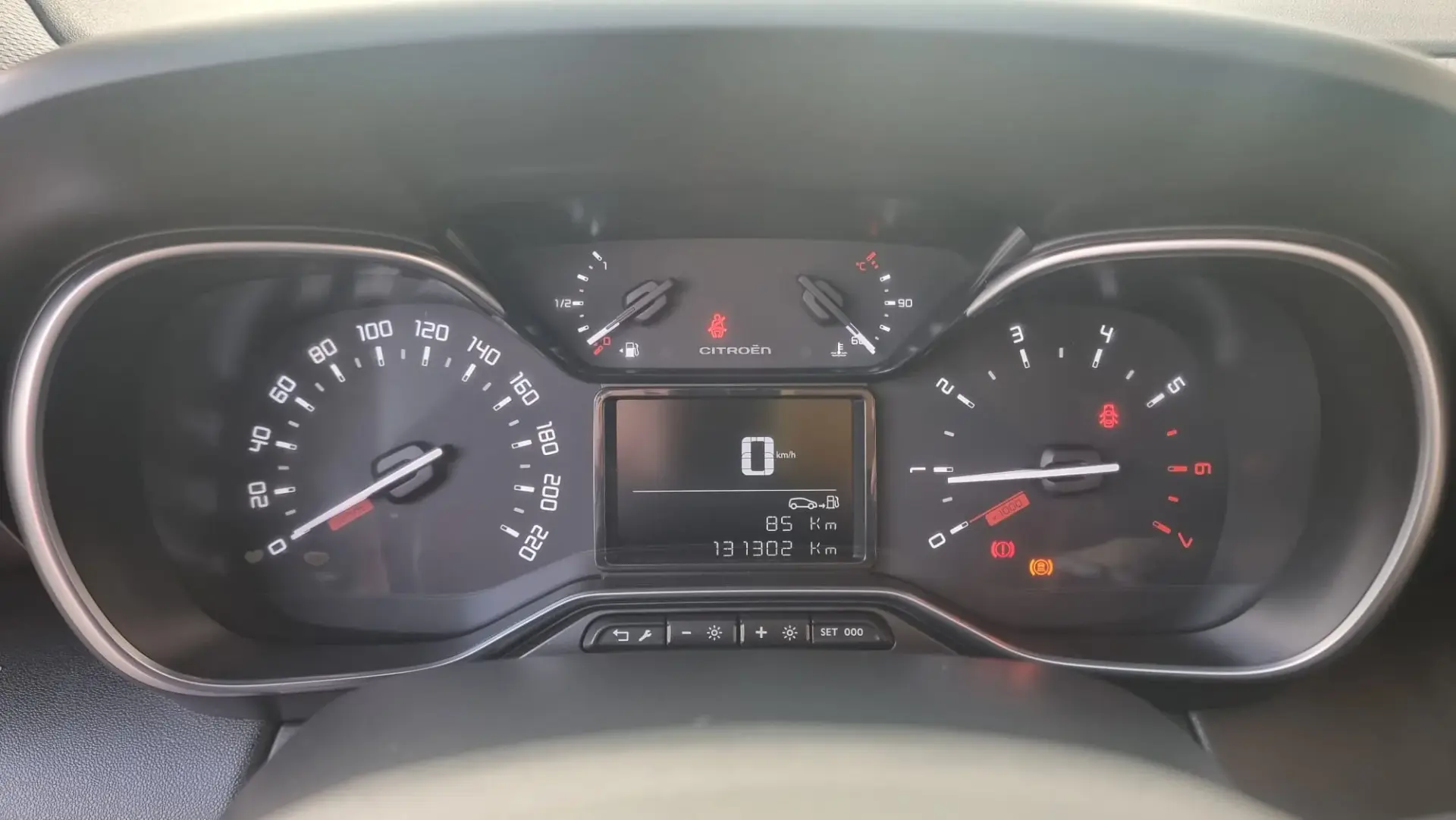 Citroën C3 Aircross 1.6 BlueHDi Feel S&S 11