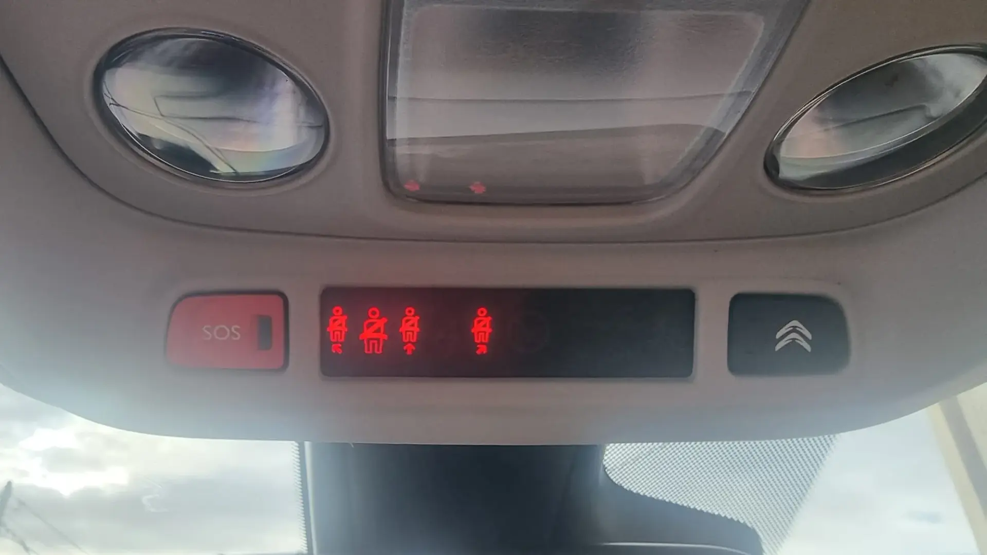 Citroën C3 Aircross 1.6 BlueHDi Feel S&S 27