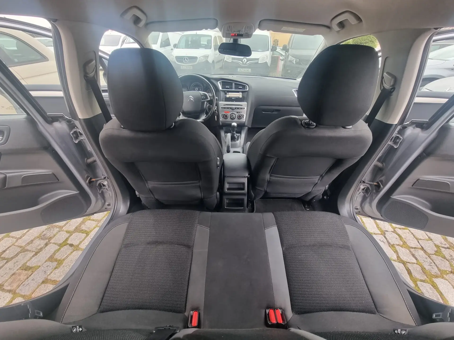 Citroën C4 1.6 BlueHDi Feel 9