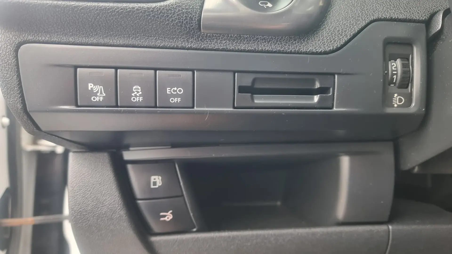 Citroën DS5 2.0 HDi Hybrid4 So Chic CMP6 6