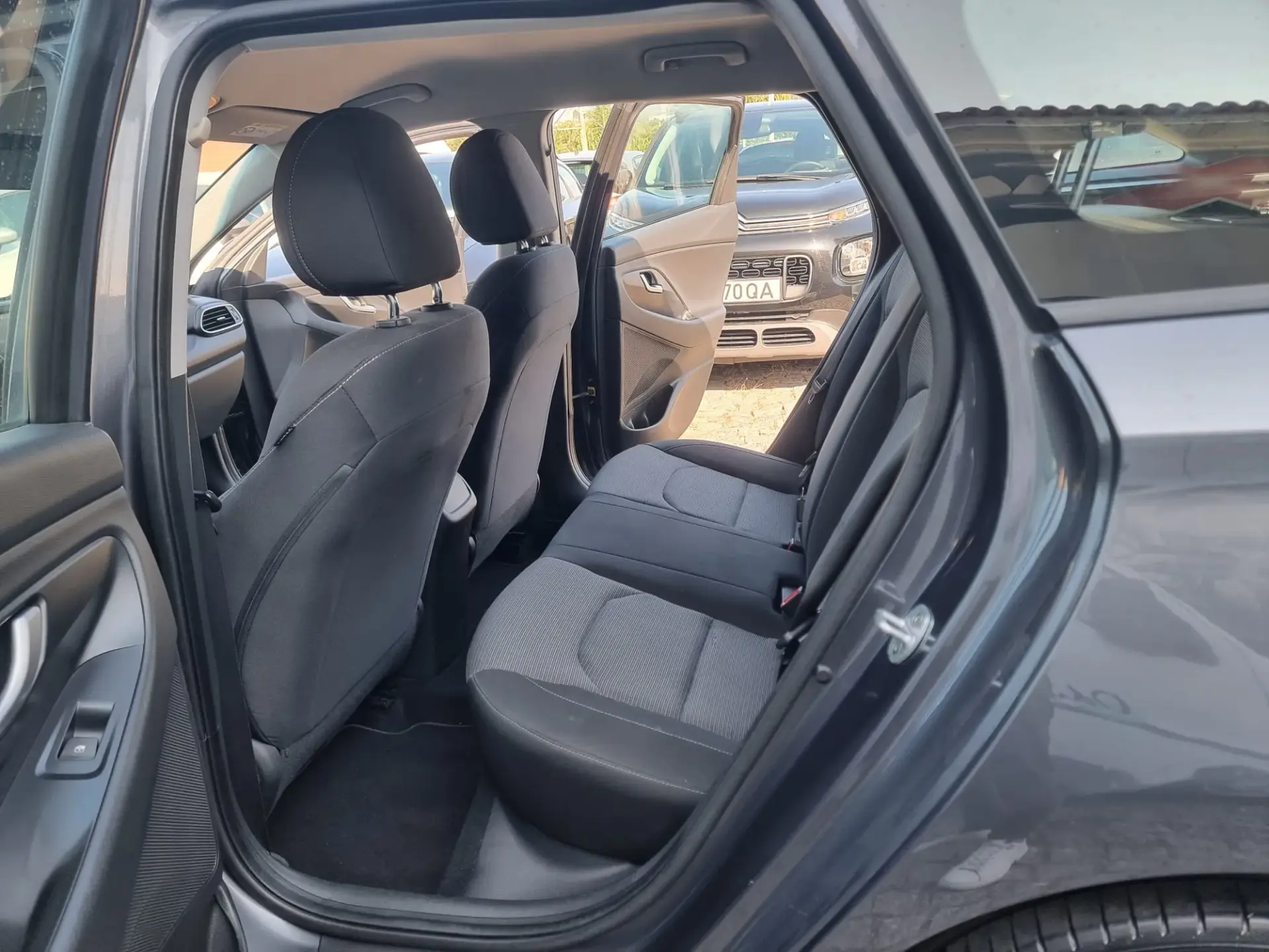 Hyundai i30 SW 1.6 CRDI Launch Edition 18