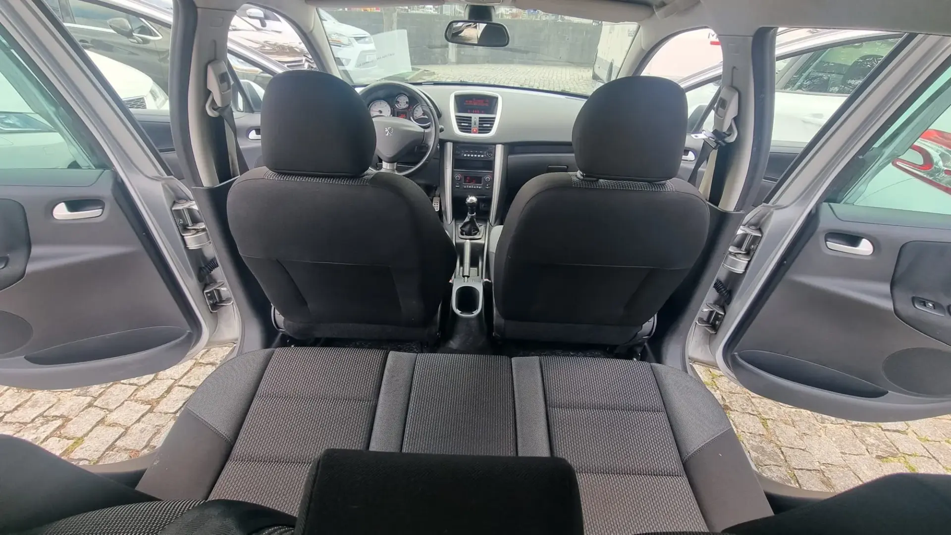 Peugeot 207 SW 1.6 HDi Sportium 10